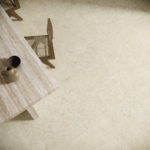 S012ar-up-crema-luna-270120-120120-amb10-part1-living-room
